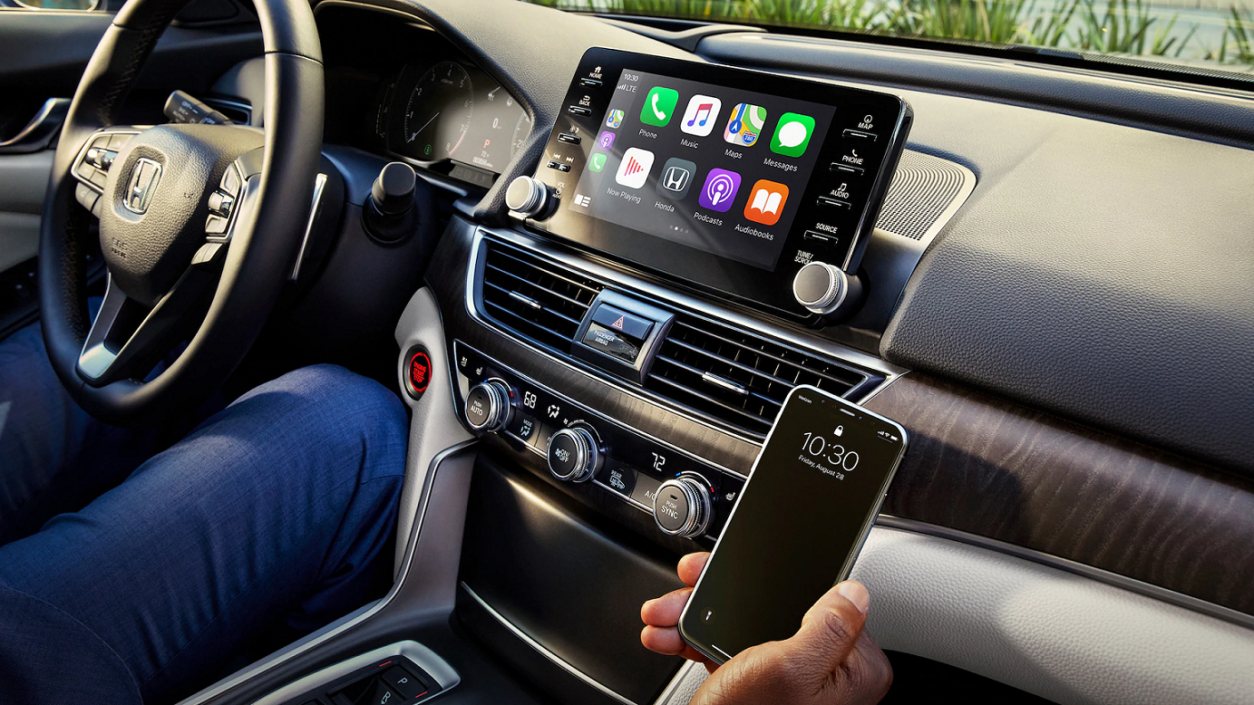 Apple CarPlay® in the 2021 Honda Accord Hybrid